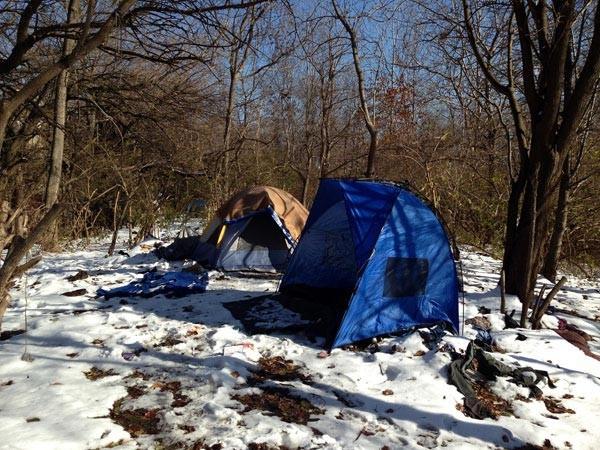 Wayside volunteers work to get homeless out of tents